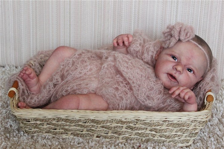 Манюня.Первая фотосессия. Кукла реборн Светланы Преображенской (фото 3)