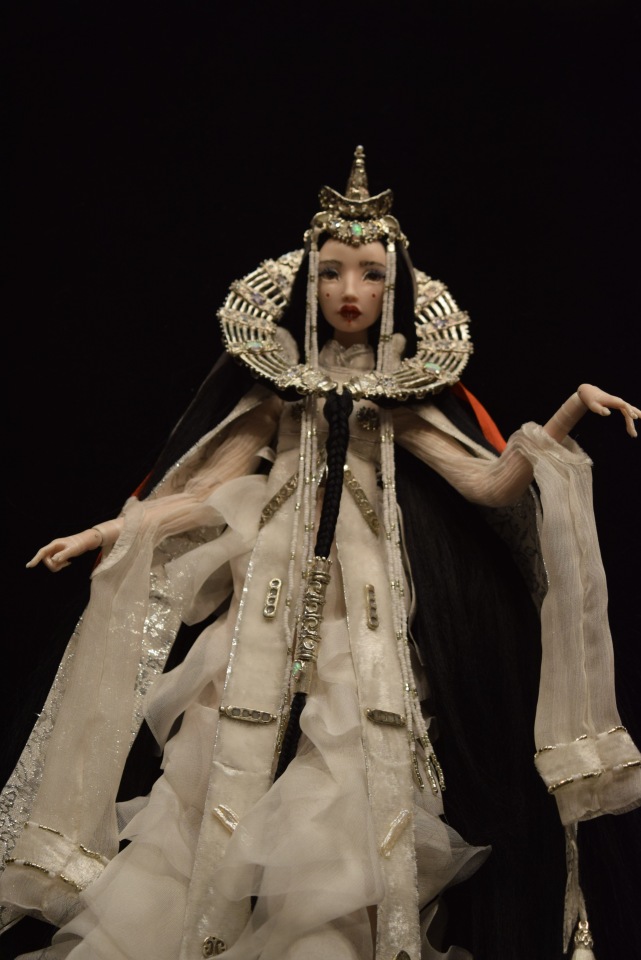 VII Московская международная выставка "Искусство Куклы". Портреты кукольной души или незримый диалог. Часть 2