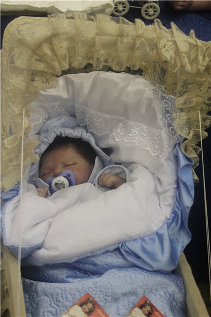 Картинки с выставки "Время кукол"