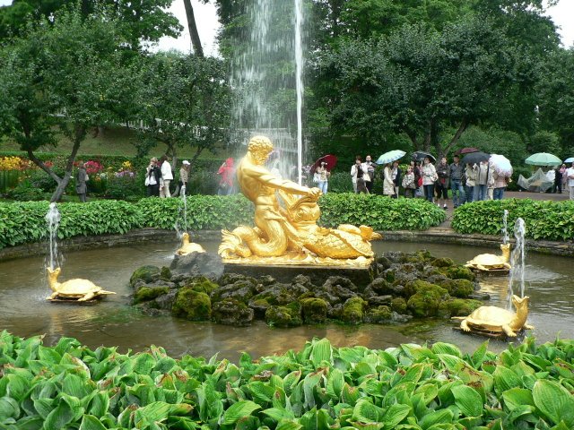 Тучи брызг моря.... Петергоф (фото 8)