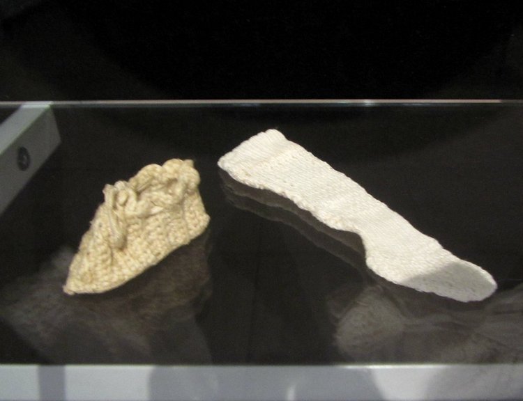 «Мода по-взрослому. Истории из кукольного гардероба» - выставка в Музее-заповеднике «Царицыно» - продолжение - детали. Часть