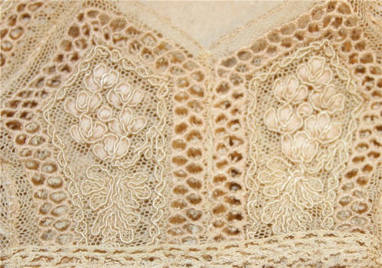 "Meine Tochter ist 6" Антикварный гардероб для карманной куколки (фото 10)