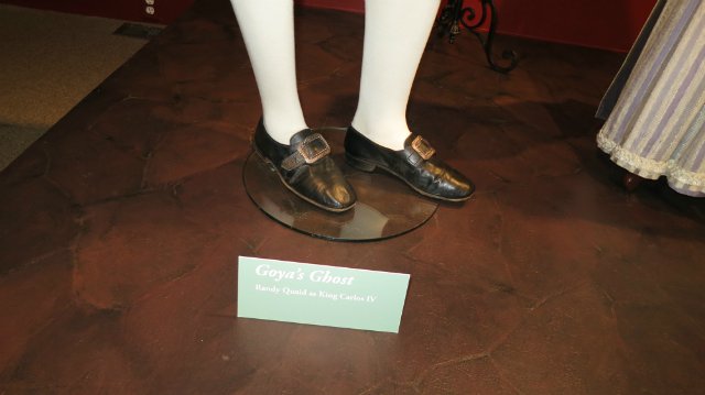 Как за неприметным фасадом может скрыватся просто удивительный Клондайк!!! Или "Это я удачно зашел!!!!!"