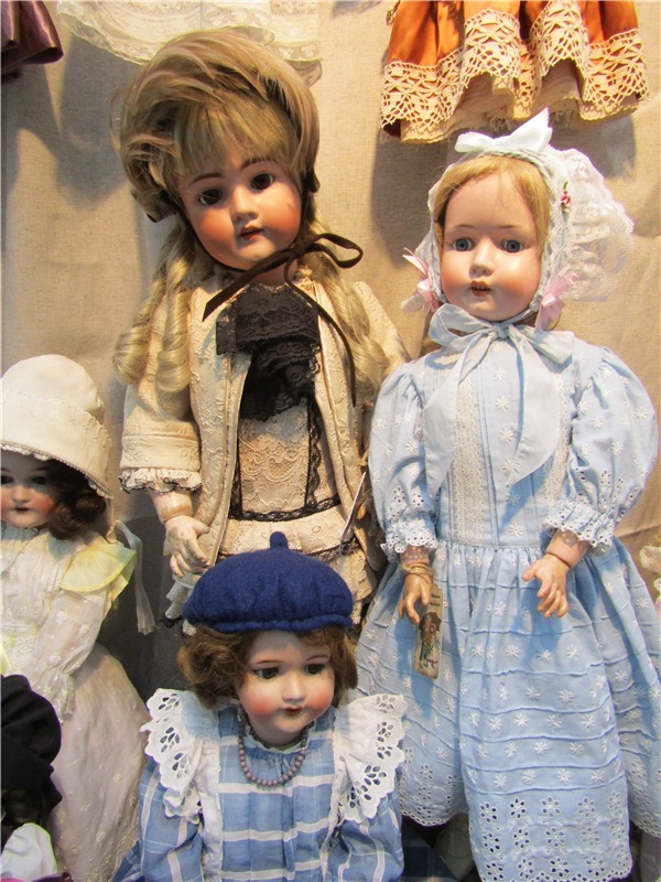 Антикварные впечатления о выставке кукол в "Гостином дворе" 16-18 декабря 2016 года. Искусство куклы. Фотообзор | Бэйбики Антикварные впечатления о выставке кукол в "Гостином дворе" 16-18 декабря 2016 года. Искусство куклы. Фотообзор (фото 5)