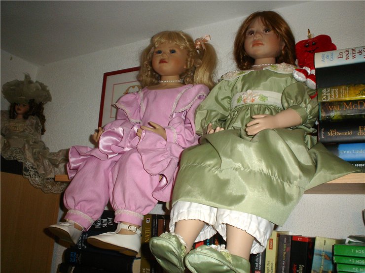 Hilary и ее сестрички от Christine Orange