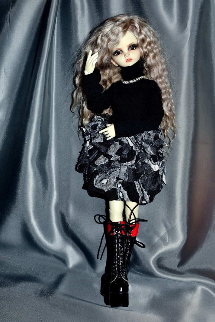 Моя серьёзная и непохожая на других BJD-девочка Aaron от Dollzone (фото 3)