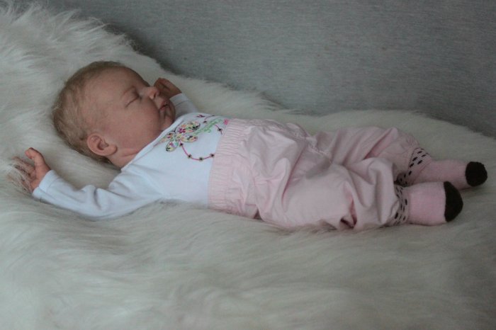 Спящий ангелок Ребекка. Кукла реборн Виктории Вишни