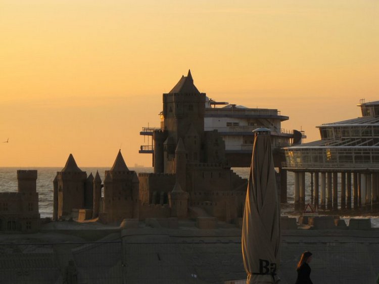 Замки из песка. Путешествие по Схевенингену (Scheveningen, Holland)