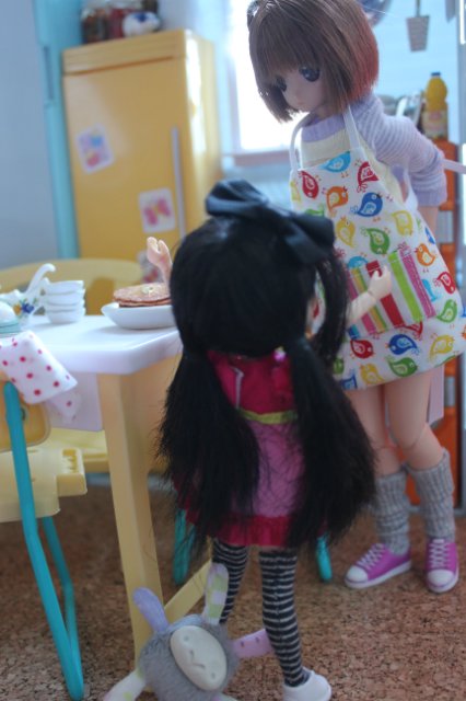 Блины на масленицу, миниатюра для кукол в формате 1/6