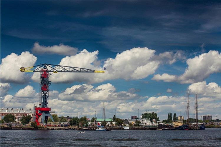 ЗАВИСНУТЬ В ВОЗДУХЕ... Oдин из самых необычных отелей в Мире, Amsterdam, Нидерланды (фото 10)