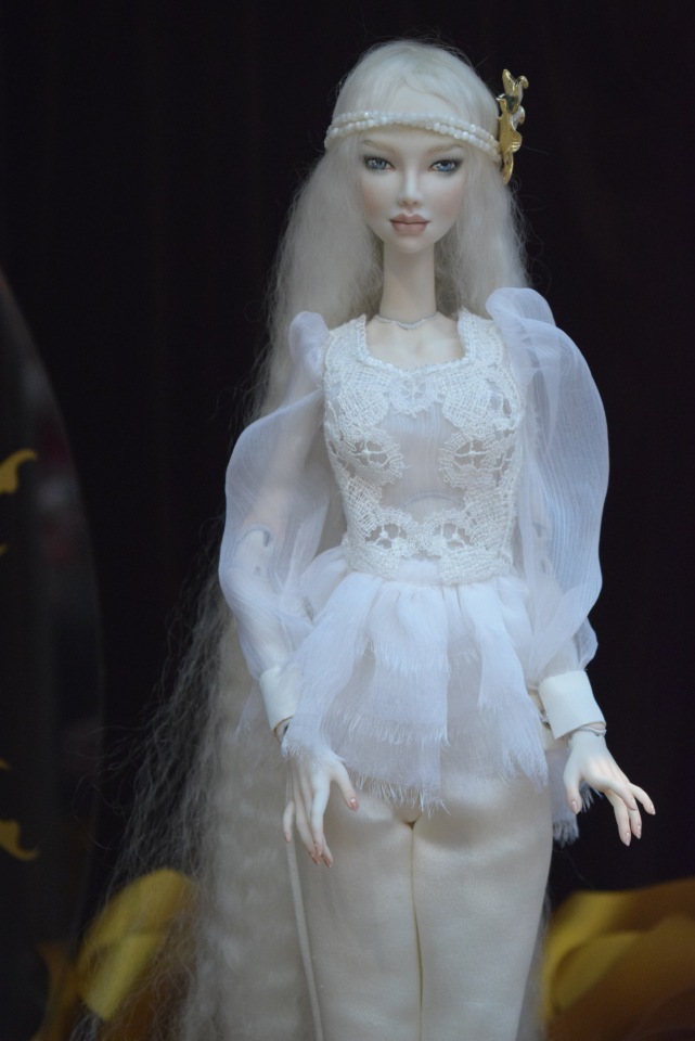 VII Московская международная выставка "Искусство Куклы". Портреты кукольной души или незримый диалог