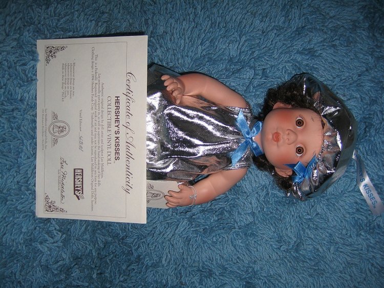 Куколка-конфетка Lee Middleton Hersey's Kisses (фото 4)