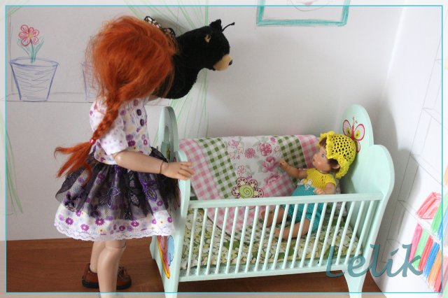 Кроватка для малышки, в масштабе 1:6 | Бэйбики Кроватка для малышки, в масштабе 1:6