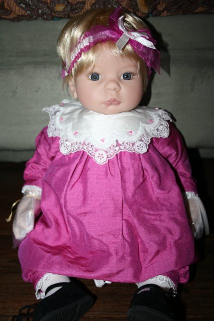 Девочка? Мальчик? Кукла Lee Middleton (фото 2)