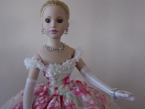 Китти Коллер от Роберта Тоннера