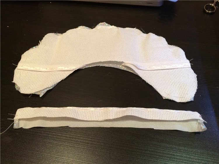 Кокошник из бисера — Как сделать аксессуары для кукол: сумки (фото 3)