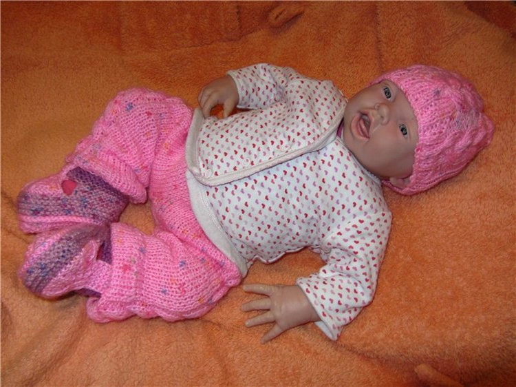 Первые вязалочки - одевалочки)