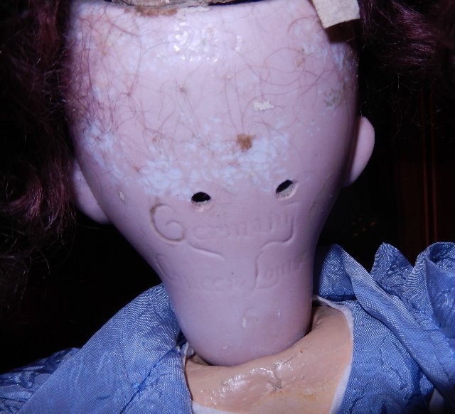 "Королева, ах, королева!" или Подскажите, знатоки антикварок, что в ней королевского