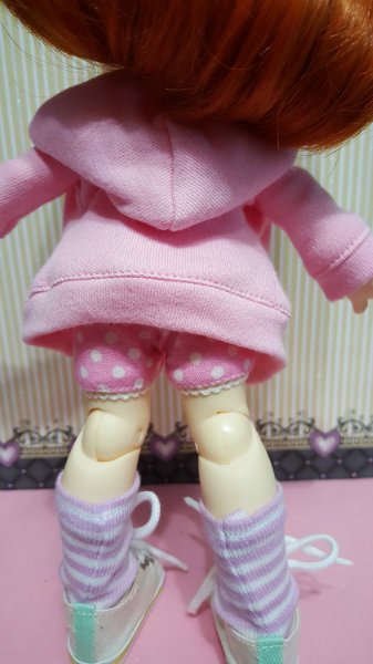 Интересная кукла Hello KikiPop