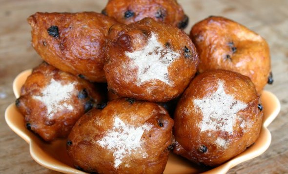 Новогодние рецепты: Голландские пончики - Oliebollen