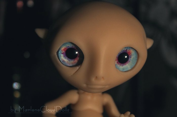 Новенькие шарнирные куклы Изгои и их глаза