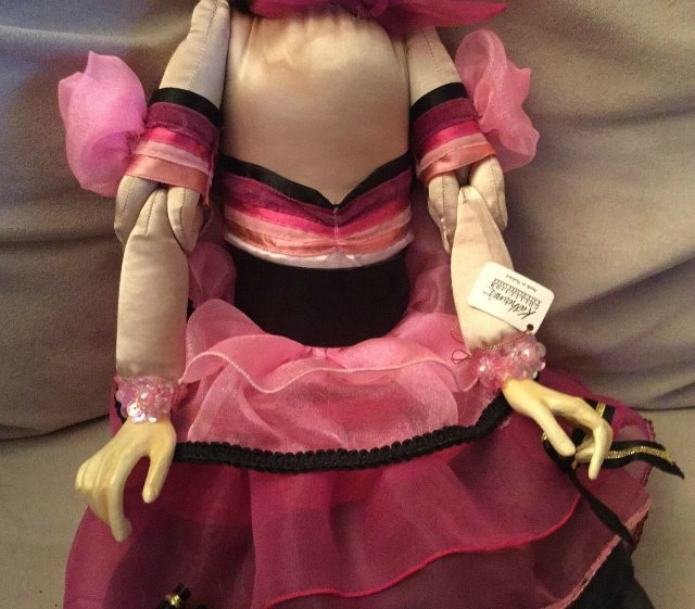 Волшебный мир Katherine collection - нет нет.. вам не кажется это действительно Олень - балерина и Гиппопотам манекенщица