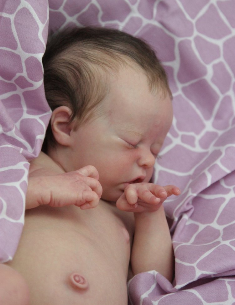 Удивительно реалистичная кукла реборн Елены Киприяновой. Молд Emma by Natalie Scholl (фото 6)