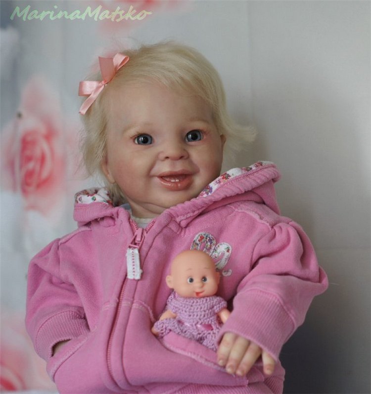 Весёлая хохотушка Маришка. Работа Марины Мацко