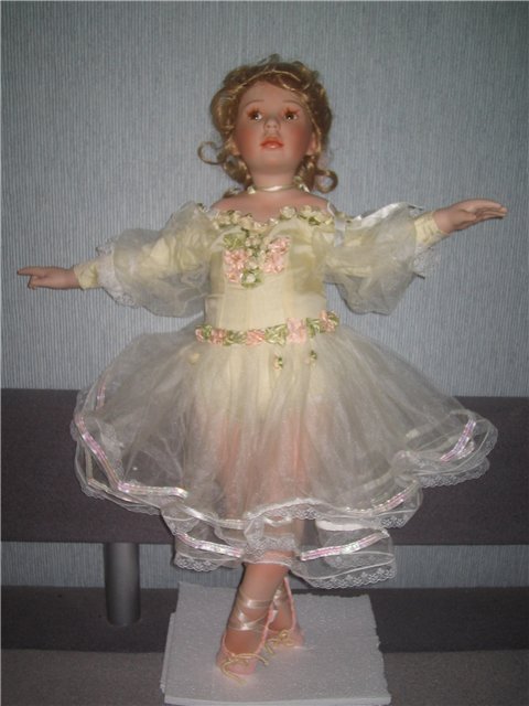 Наша фарфоровая балеринка от Донны Руберт (фото 5)