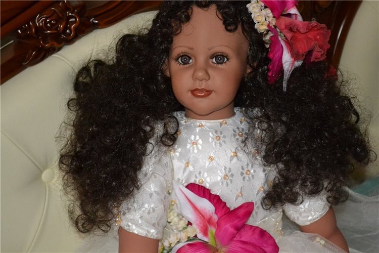 Ангелы Файзах Спанос. Blessings Bloom Around Me