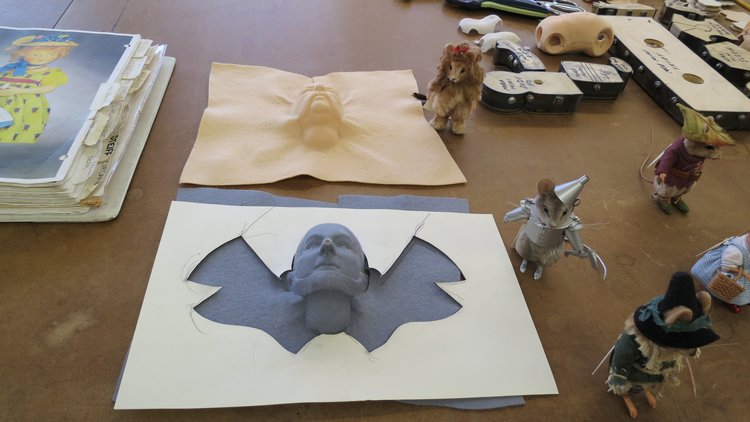 Впервые за 40 лет. День открытых дверей на кукольной фабрике R John Wright. Часть третья: Процесс производства