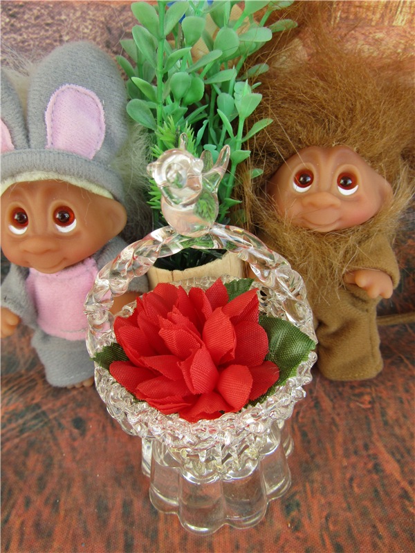 Когда я буду именинник, куплю я хвостик за полтинник. Мне продавец измерит рост и подберет по росту хвост