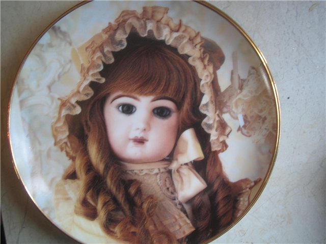Моя коллекция тарелочек - куколок