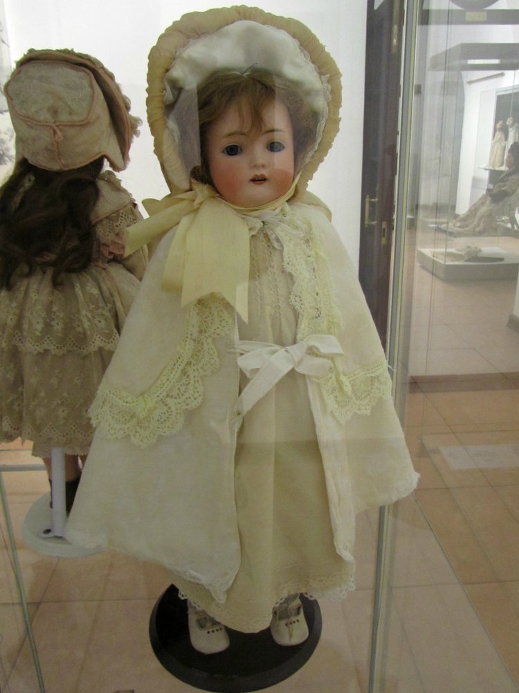 «Мода по-взрослому. Истории из кукольного гардероба» - выставка в Музее-заповеднике «Царицыно» - продолжение - 5-ый зал.