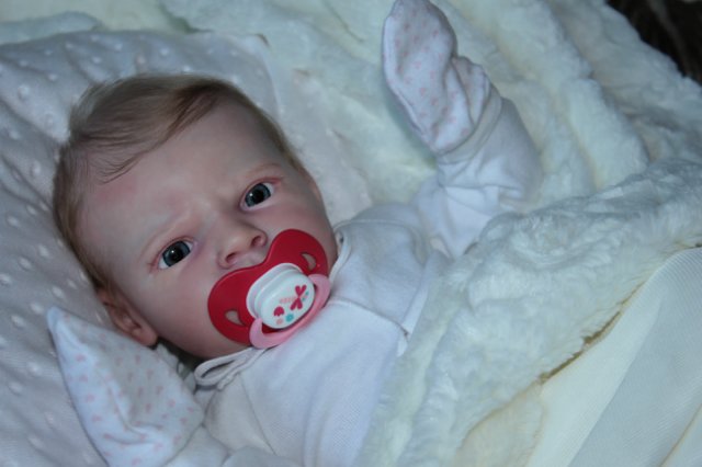 Маленькая кнопочка реборн Сабрина, художник Беспалова Жанна