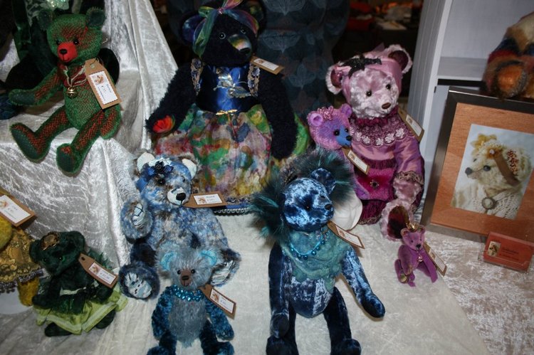 Выставка кукол, мишек тедди, кукольных домиков и миниатюры в Нидерландах. Продолжение