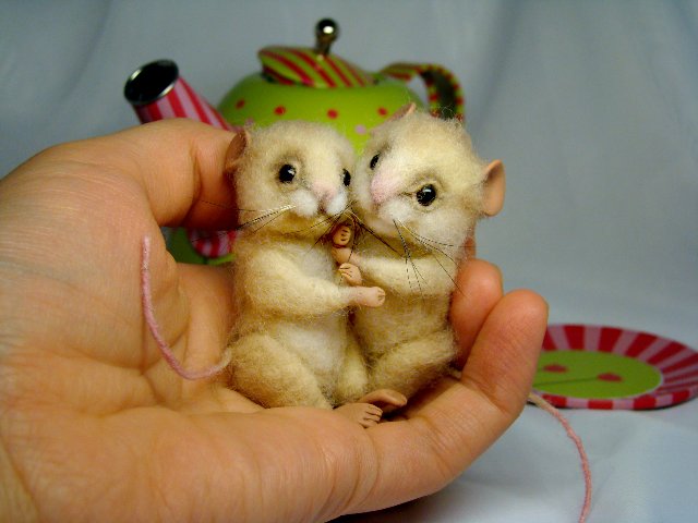 Безумное чаепитие или "так вот кто это шуршал!". Авторские игрушки валянием Ольги Чернухо (фото 9)