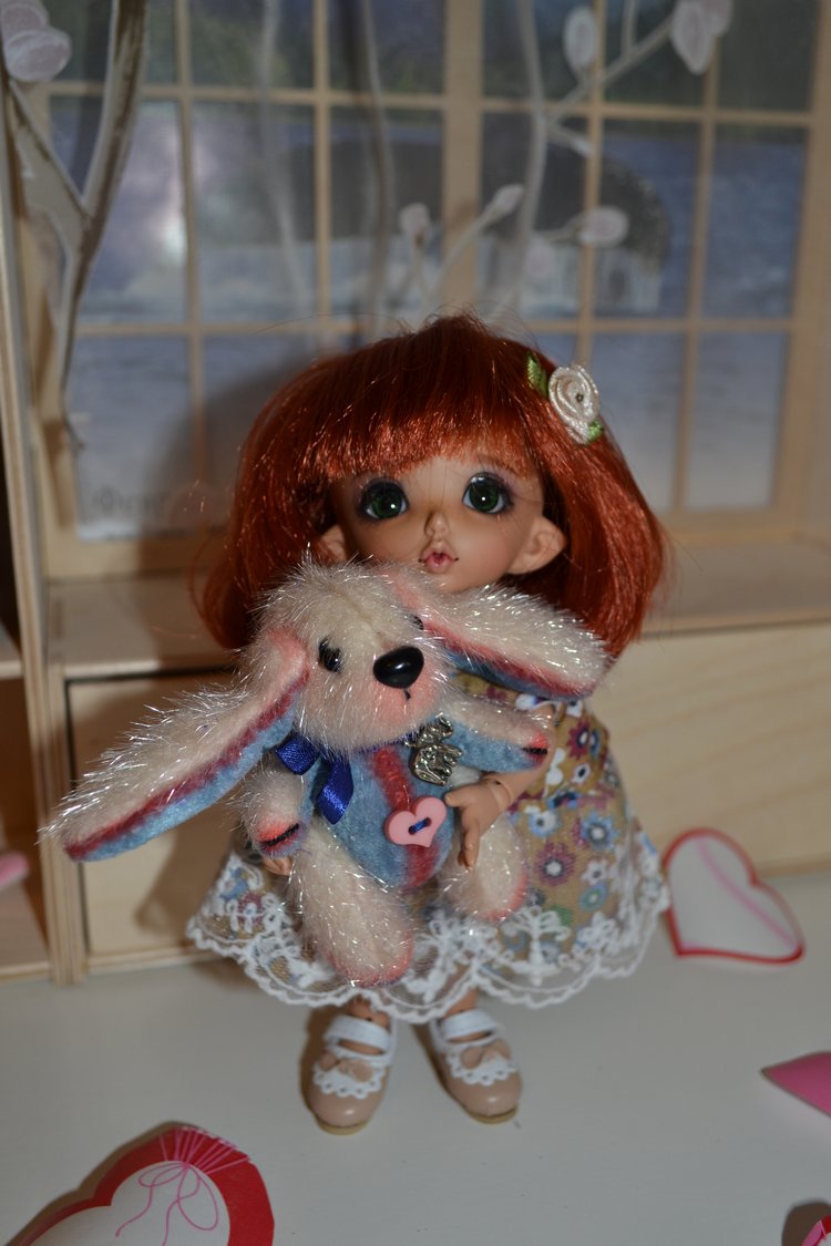 Сердца, цветы и шоколадный мишка