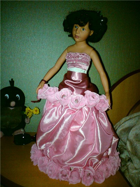 Мой сюрприз для дочки ко дню рожденья/ Платье для куклы (фото 2)