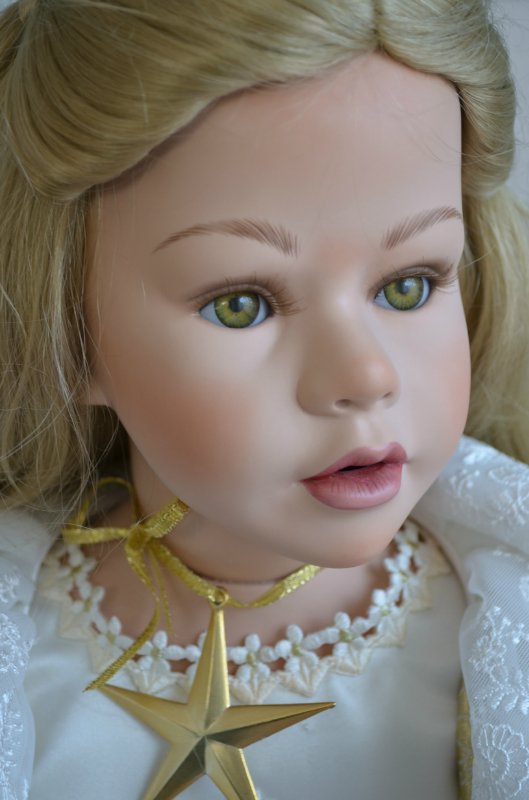 Очаровательная сказочная фарфоровая волшебница