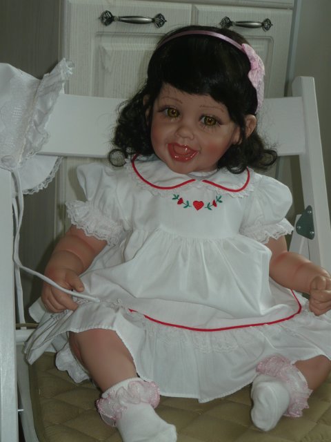 Хмурым пасмурным деньком — Куклы Fayzah Spanos (Файзах Спанос): винил и фарфор (фото 8)