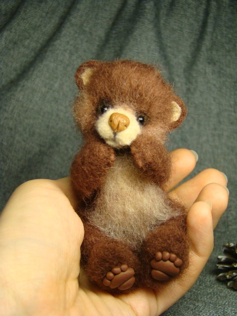 Мишка косолапый по лесу идёт... Авторская игрушка валянием Ольги Чернухо