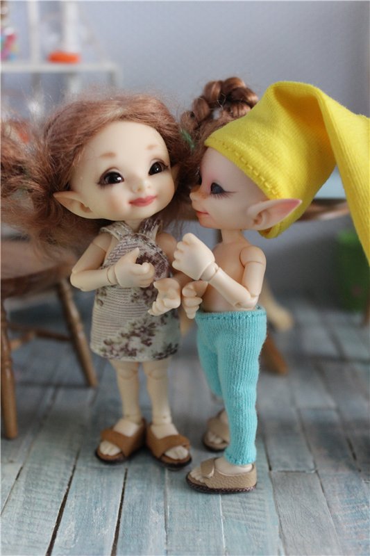 Как мелочь Анюте помогала