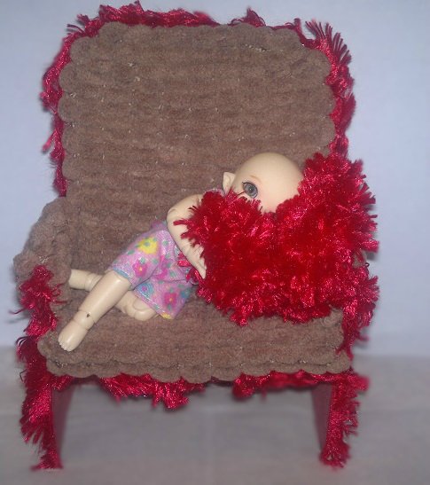 Диванчик для кукол — Мебель для кукол и домиков: фото (фото 5)