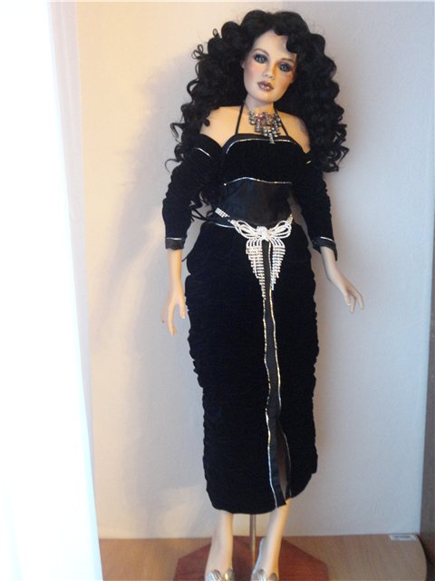 Моя черноволосая красавица Татьяна. Фарфоровая кукла