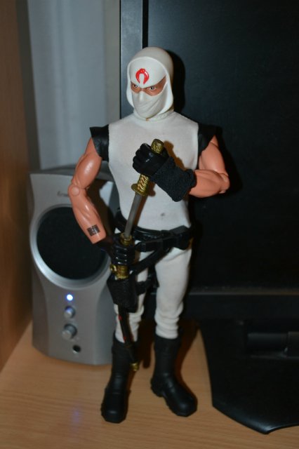 Драма, разыгравшаяся на моем столе. Вия - девушка J-doll от Jun Planning и Киншин (Сердце меча) от Hasbro | Бэйбики Драма, разыгравшаяся на моем столе. Вия - девушка J-doll от Jun Planning и Киншин (Сердце меча) от Hasbro