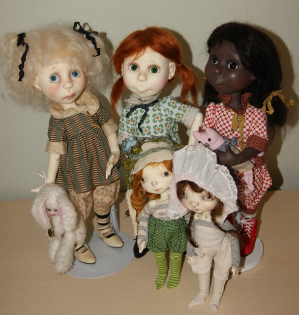 Команда девчат от Connie Lowe - Eppie Lizzie Martha и крошки Spocklets Meek and Gloom