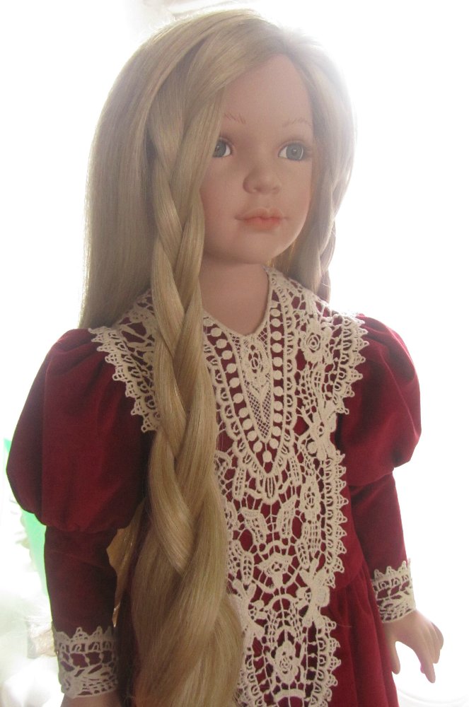 Фарфоровая кукла Ева - "реверанс позапрошлому веку"