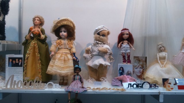 Ещё картинки с выставки... XI Международный Салон кукол на Тишинке в Москве 2015. Фото
