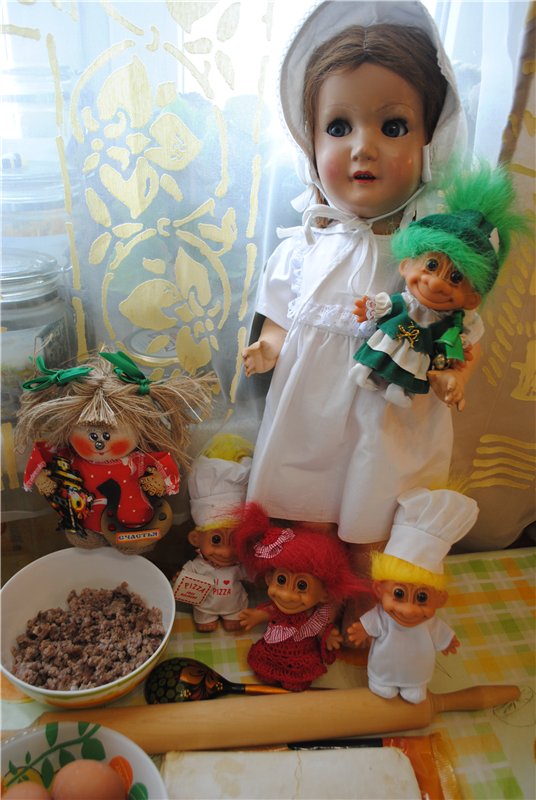 Сделать нужно нам пирог, Чтоб отведать каждый мог. Граммов сто возьмем улыбок, И совсем чуть-чуть ошибок (фото 4)